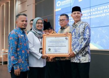Pemkab Pasaman Terima Penghargaan Tertinggi dari Ombudsman RI
