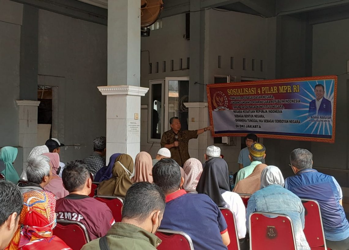 Wakil Ketua Badan Sosialisasi MPR RI.Ir Alimin Abdullah Berikan Edukasi Tentang Pancasila.