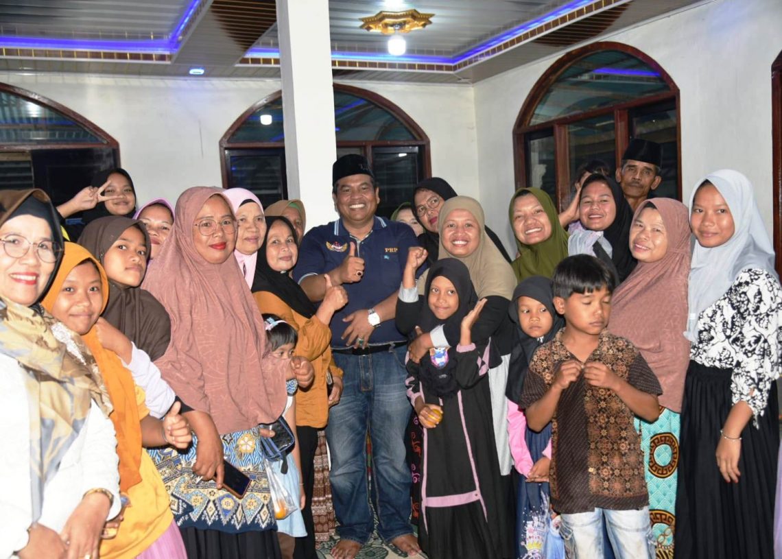 Warga Surantiah Lubuk Alung Syukuran, Pasca 30 Tahun Pembangunan Jalan Terabaikan