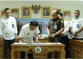Terkait Permasalahan Hukum Perdata dan TUN di Pesibar, Pemkab dan Kejaksaan Tandatangani MoU