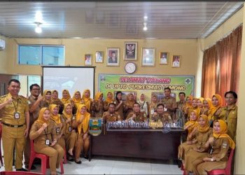 Jadi Pemateri Bimtek, Pj. Sekda Pesibar Tekankan Pentingnya Menjaga Kedisiplinan