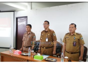 Buka Sosialisasi dan Bimtek Admin E-Presensi, Sekda Pesibar Minta ASN Terus Berbenah