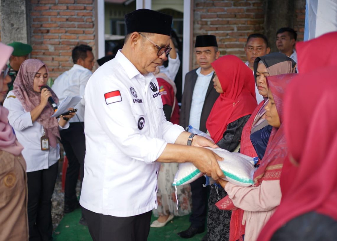 Wali Nagari Koto Laweh Bersama Ratusan Warga Sambut Kunjungan Kerja Bupati Epyardi Asda