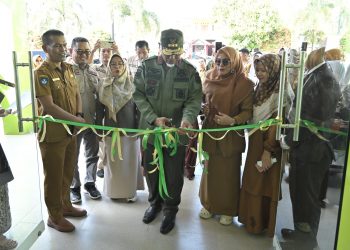 Gubernur Mahyeldi Buka Iven Budaya, Resmikan Musala dan Hotel di SMKN 1 Lubuk Sikaping