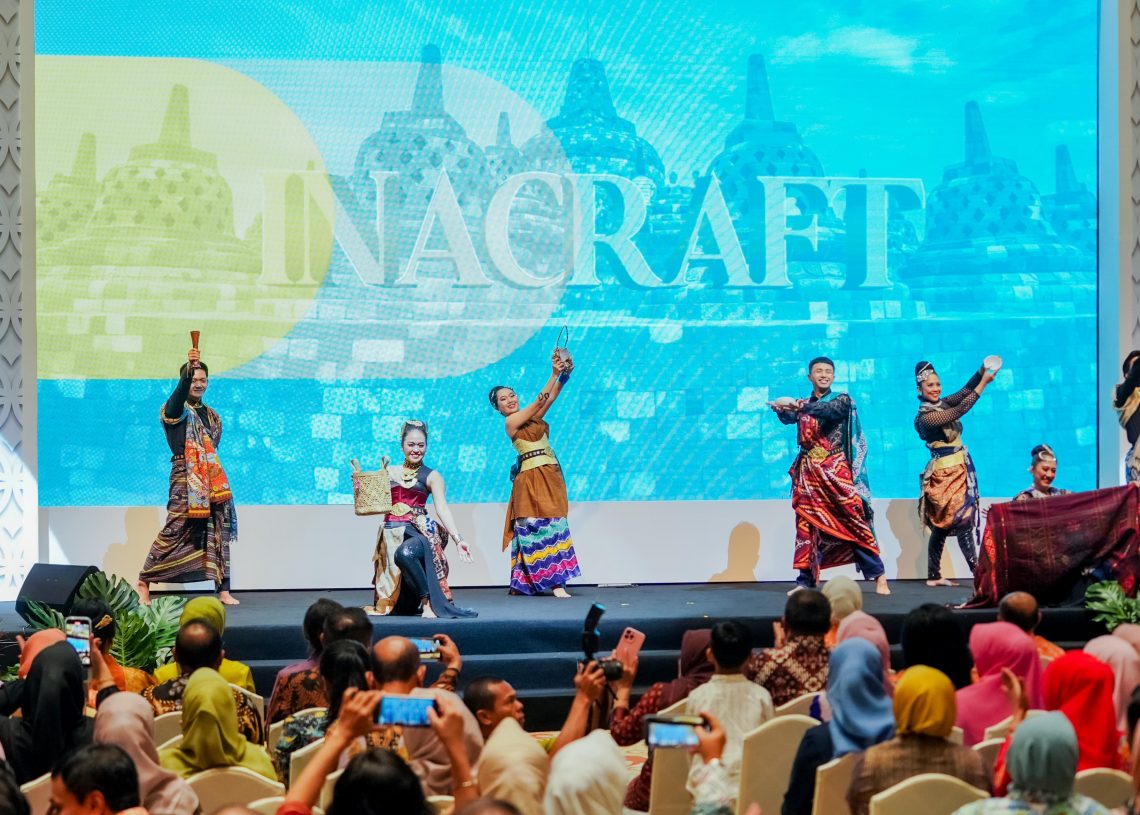 Dekranasda Kabupaten Solok Ikuti Pameran Event Inacraft 2024