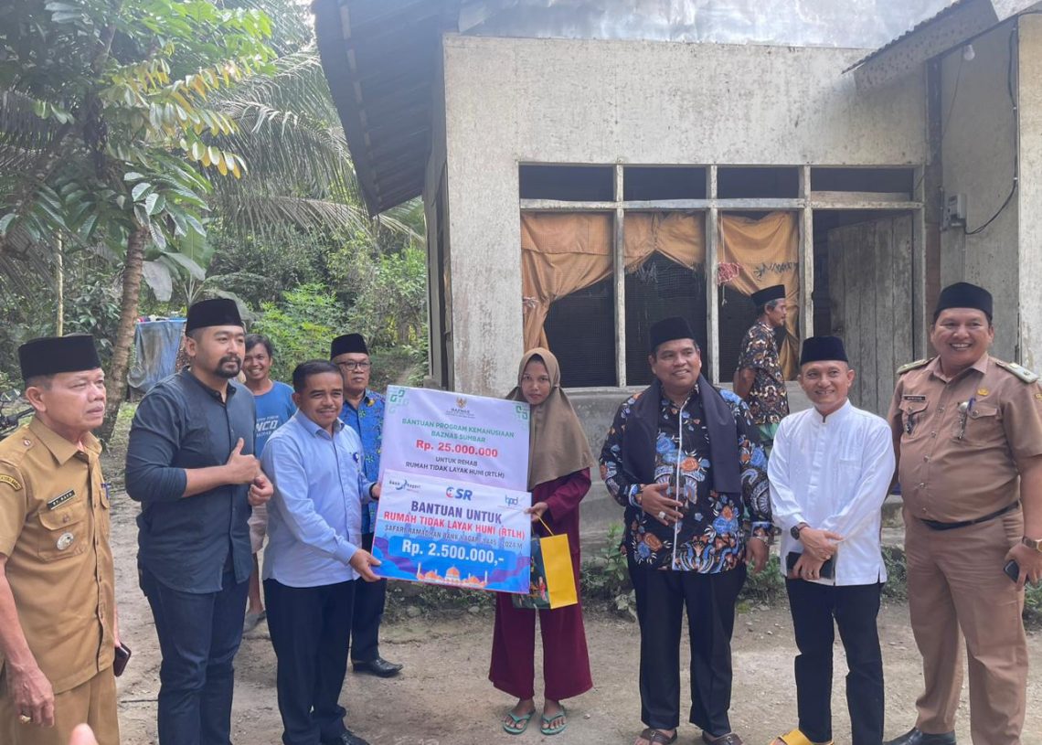 Pemkab Bangun Sinergitas dengan Bank Nagari, Masyarakat Padang Pariaman Terima Dana CSR