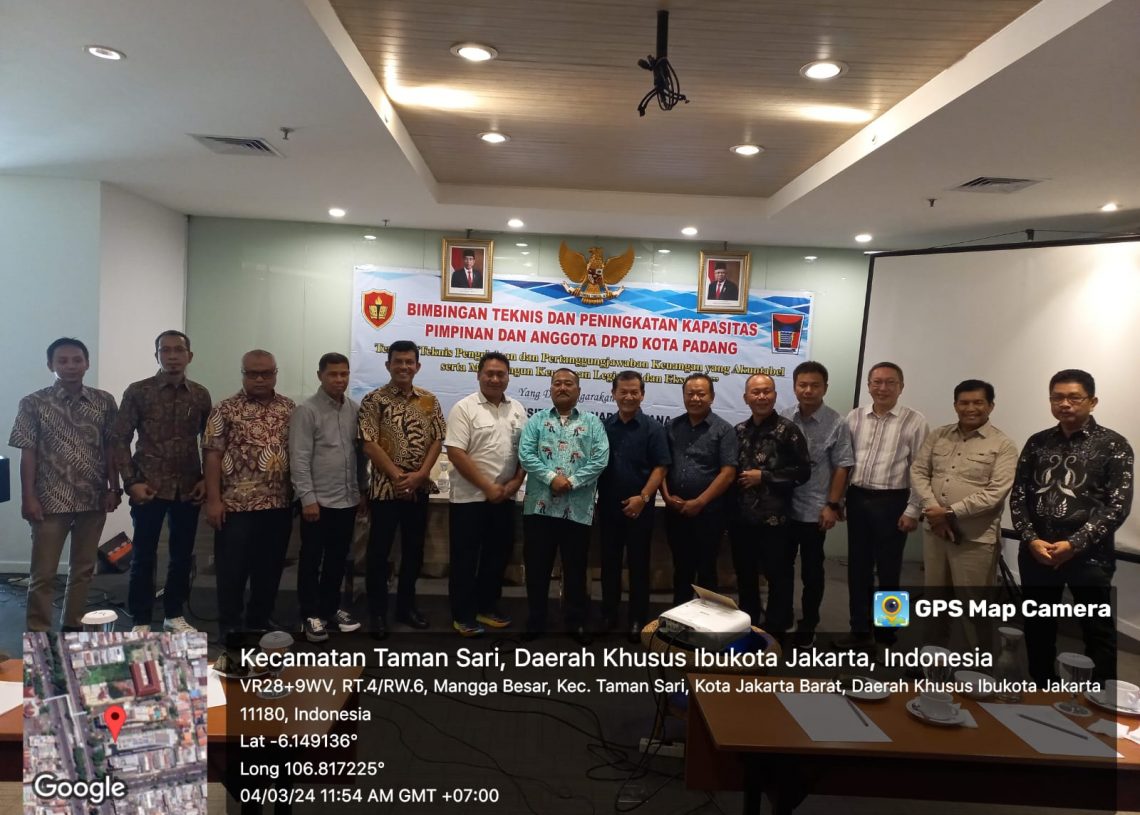 Tingkatkan Kualitas Pelayanan Publik, DPRD Kota Padang Gelar Bimtek Pendalaman Tugas