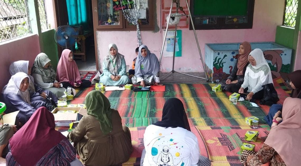 Penyuluh Agama Islam KUA Silungkang dan P3H Sosialisasikan Pengajuan Produk Halal di Silungkang Tigo