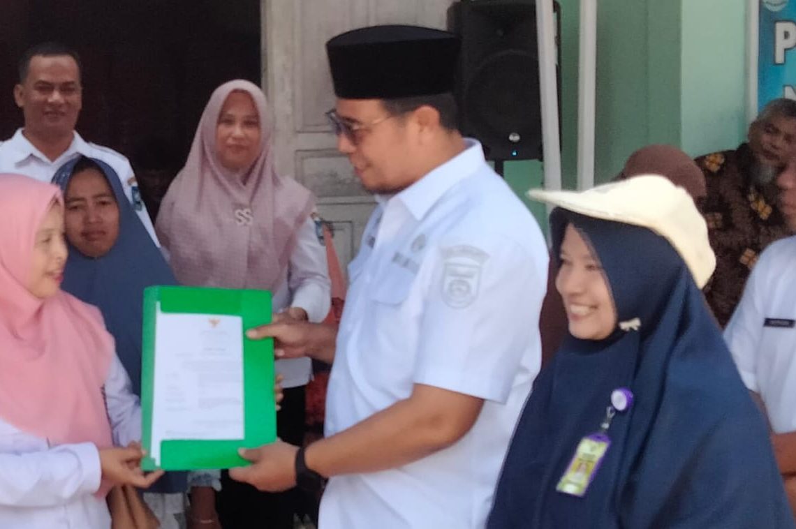 Produk Usaha di Desa Santua Sawahlunto Terima Sertifikat Halal