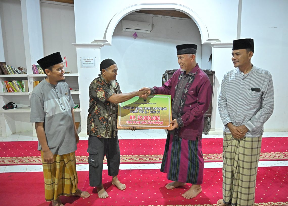 Warga Timpeh Sambut Hangat Tim Safari Ramadhan Provinsi Bermalam di Dharmasraya