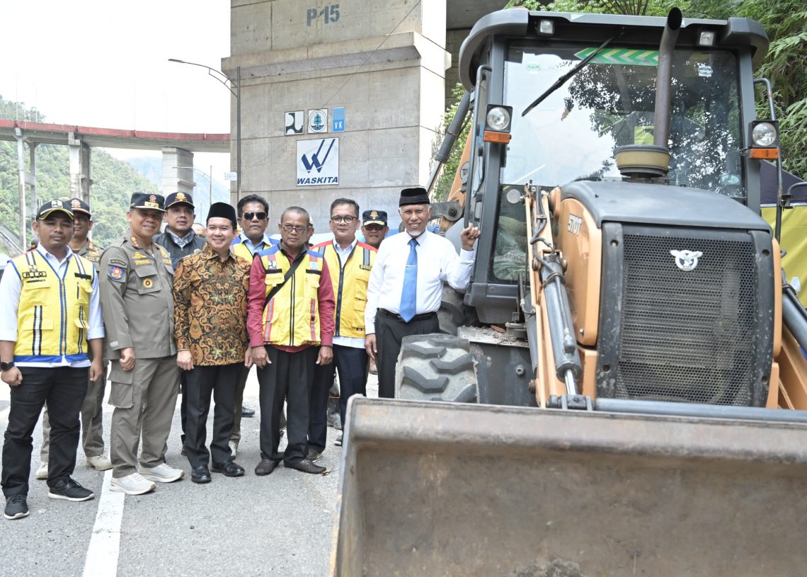 Gubernur Mahyeldi Pantau Posko Terpadu Lebaran di Limapuluh Kota, Alat Berat Standby di Beberapa Titik