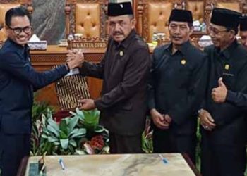 DPRD Tulungagung Gelar Paripurna Penetapan Ranperda dan Penyampaian LKPJ Bupati TA 2023
