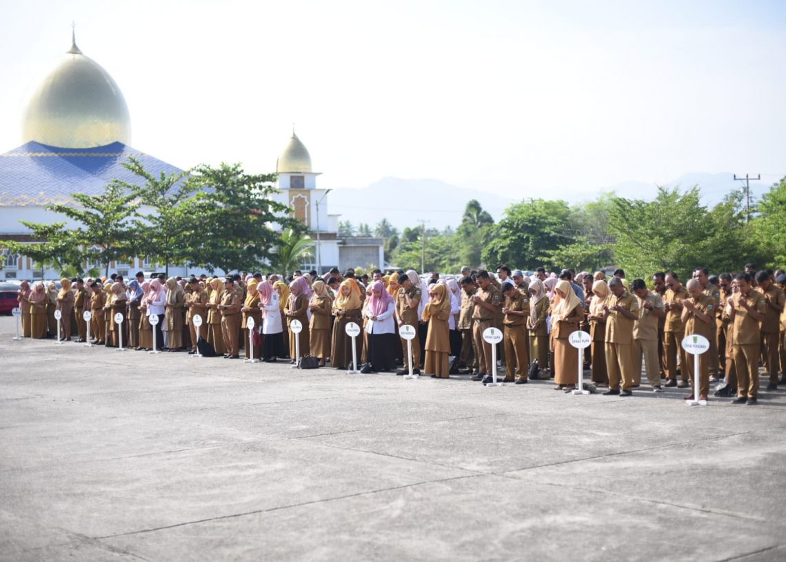 Pimpin Apel Perdana, Suhatri Bur Tegaskan Komitmen Kesejahteraan bagi ASN di Kabupaten Padang Pariaman