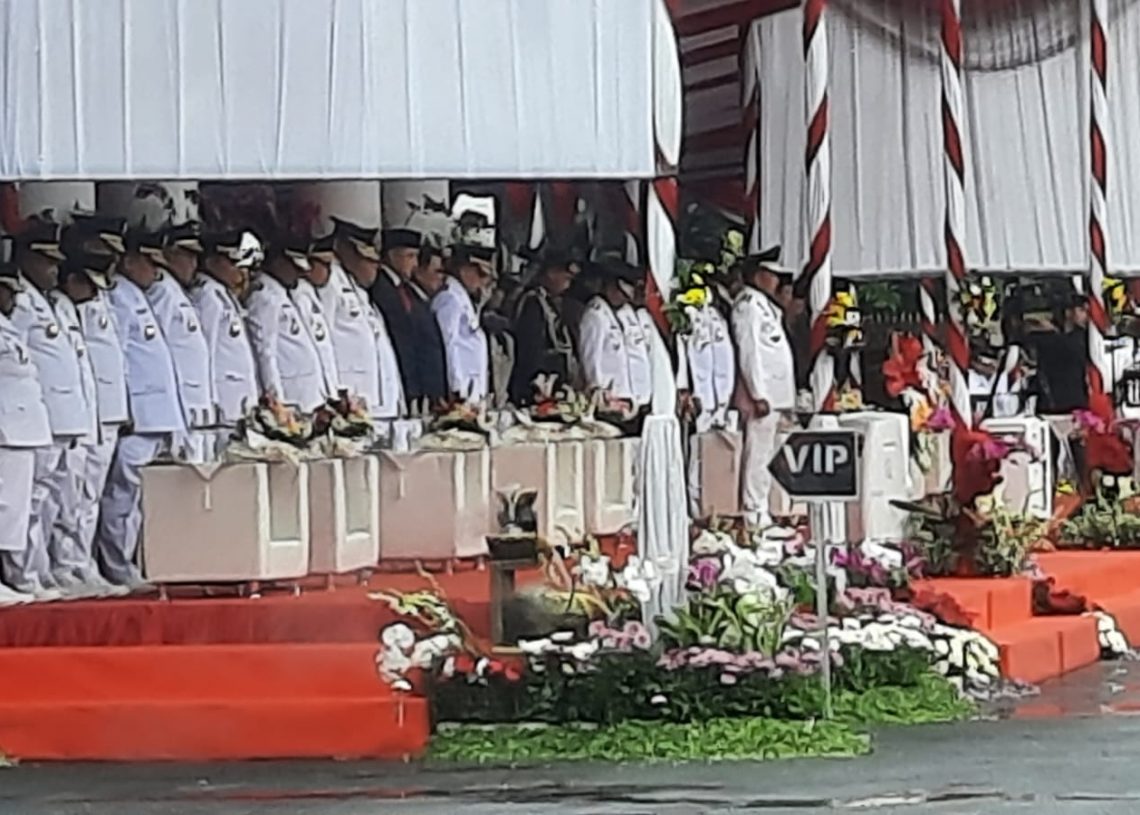 Bupati Suhatri Bur Hadiri Upacara Puncak Peringatan Hari Otonomi Daerah Tahun 2024