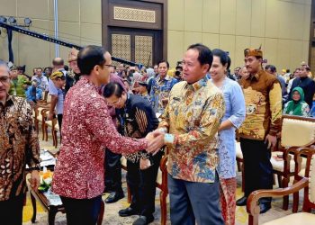 Terima Piagam Penghargaan Revitalisasi Bahasa Daerah, Nukman Tegaskan Lambar Dukung Penuh Program Pusat