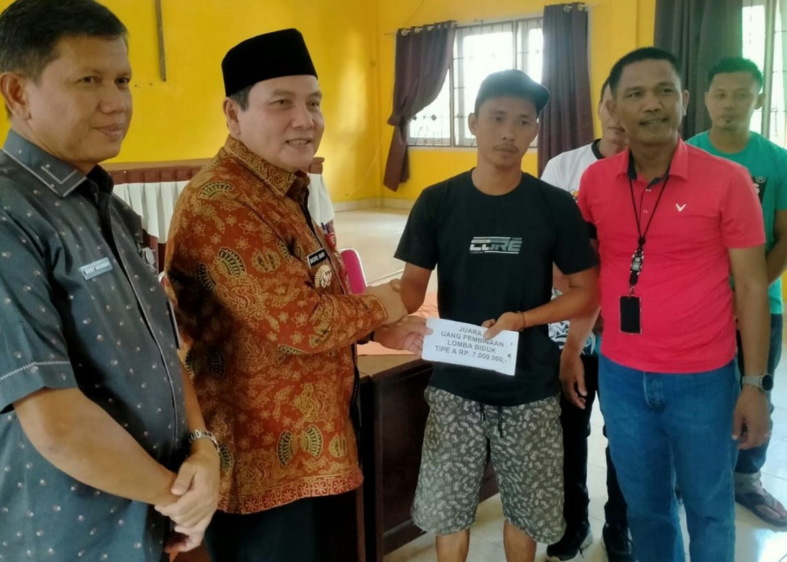 Pj Bupati Hadiri Pembubaran Panitia Pacu Perahu, Berikan Bonus Pemenang