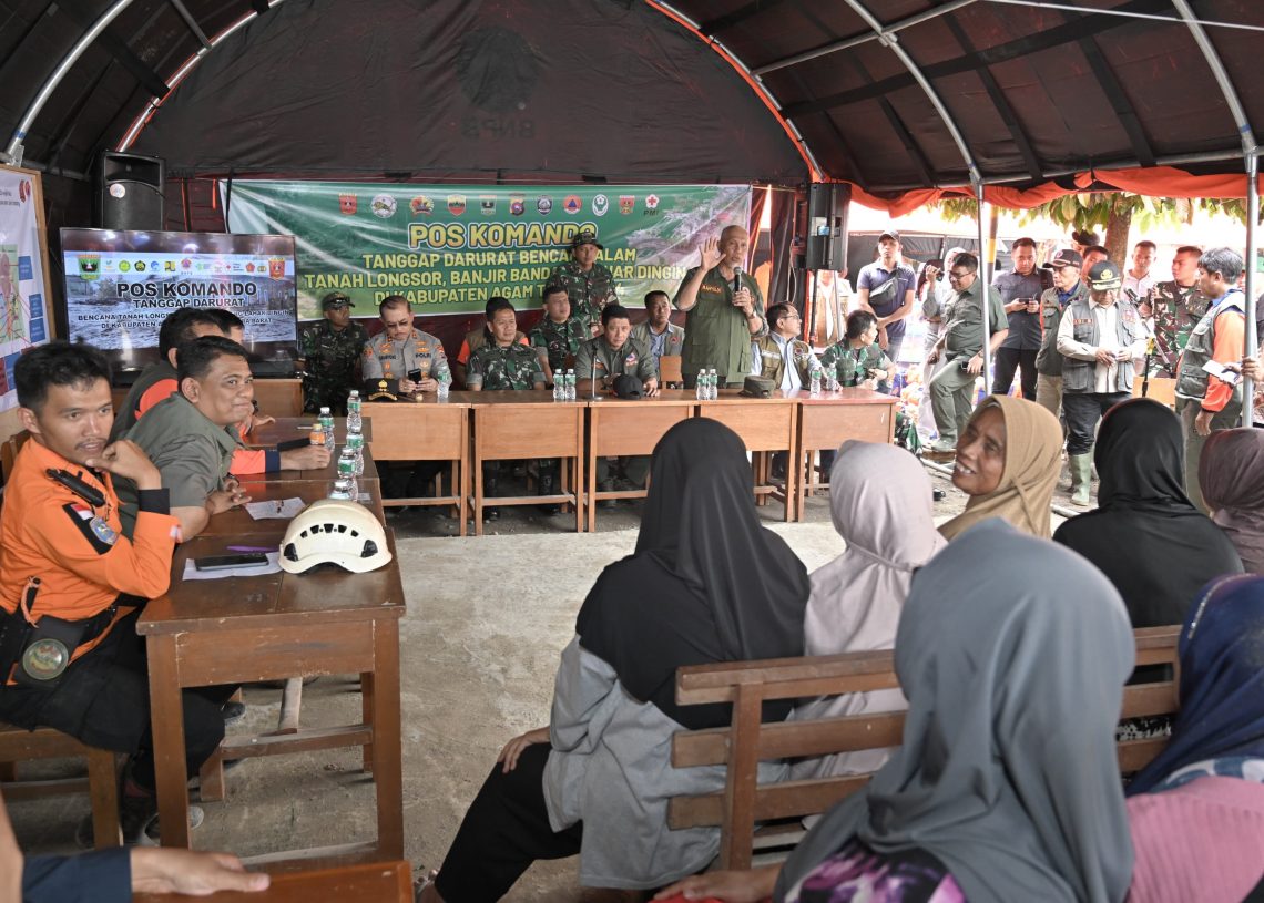 Ke Posko Bukik Batabuah, Kepala BNPB dan Gubernur Sampaikan Informasi Relokasi