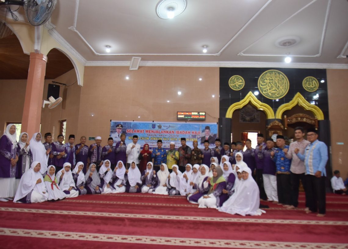 63 Jemaah Calon Haji Kota Sawahlunto Dilepas