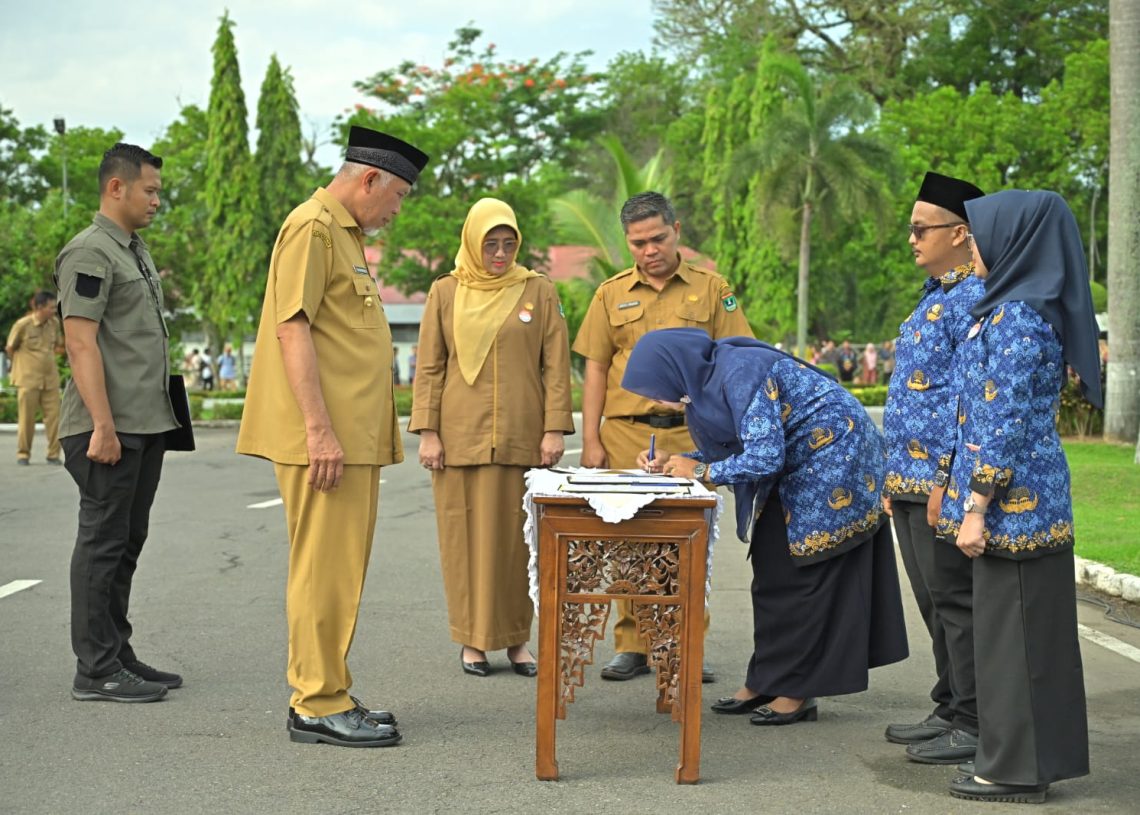 Gubernur Mahyeldi Lantik 1.260 PPPK Formasi 2023 di Lingkup Pemprov Sumbar