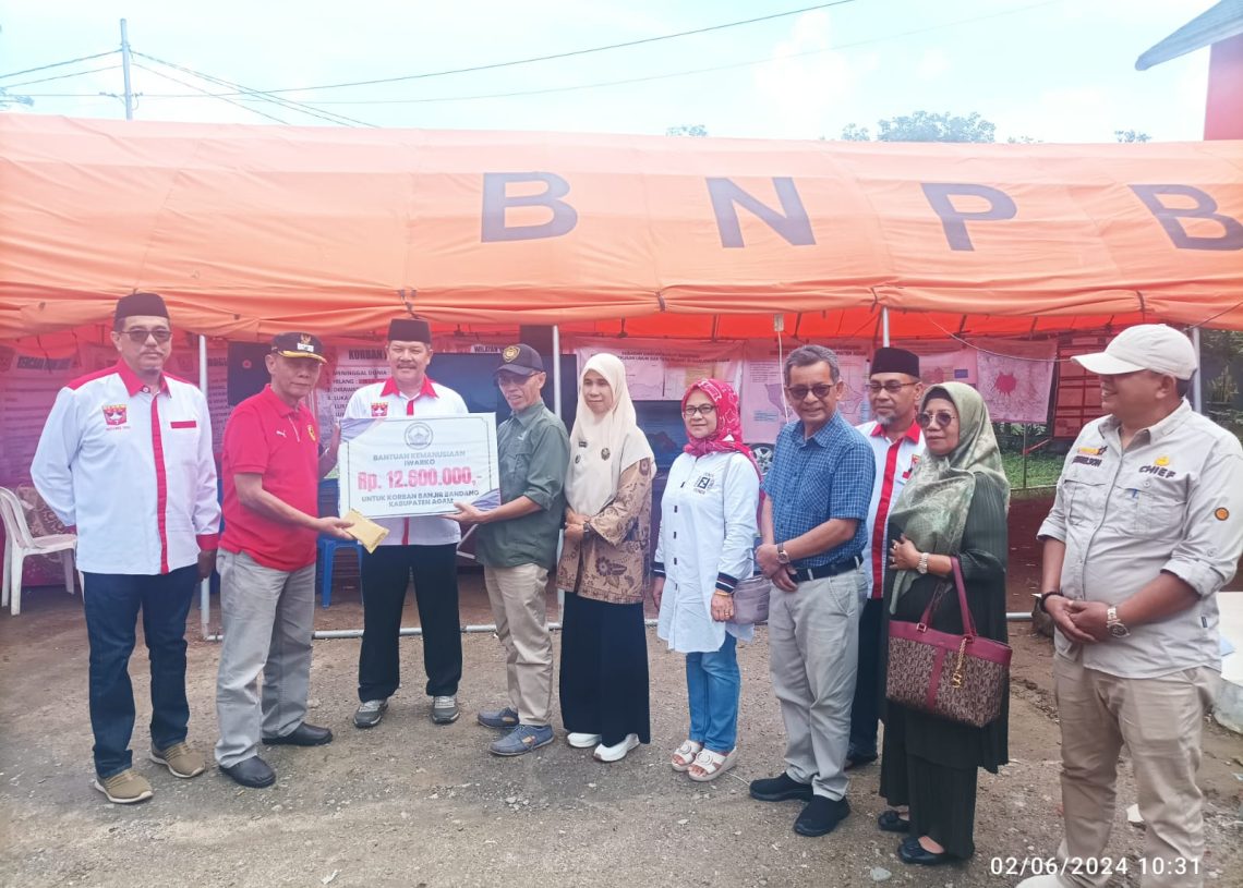 Setelah Sembako, IWARKO Lanjutkan Bantu Korban Banjir Bandang di Kabupaten Agam