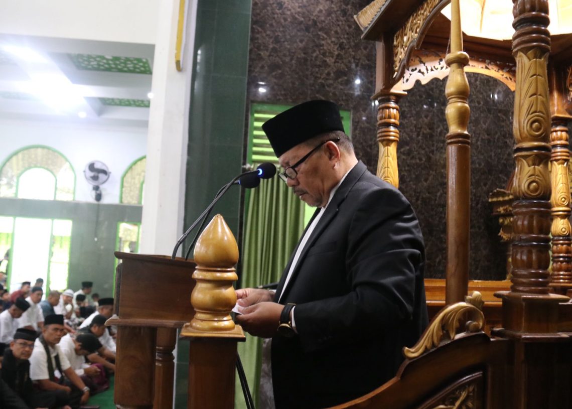 Pemkab Agam Gelar Shalat Idul Adha 1445 H di Masjid Agung Nurul Falah