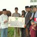 Gubernur Mahyeldi Serahkan Sapi Qurban Presiden RI serta 78 Ekor Sapi Qurban ASN dan BUMD