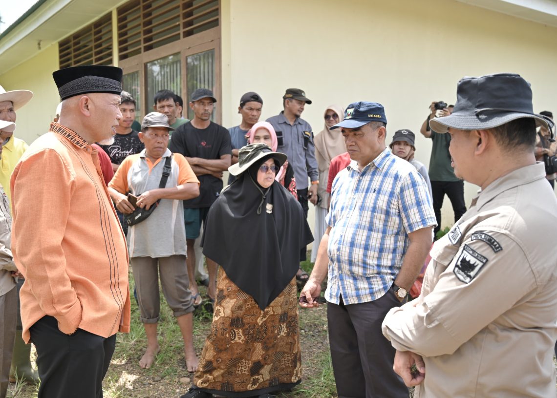 Tinjau Lahan Relokasi Korban Bencana, Gubernur Mahyeldi Minta Segala Prosedur Disegerakan