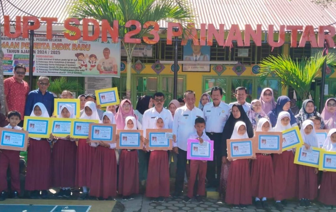 Bupati Rusma Salurkan PIP Gelombang Pertama untuk Siswa SD dan SMP