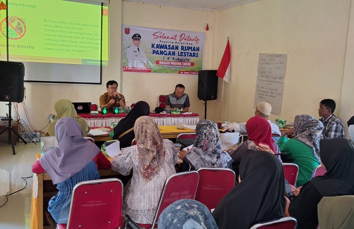 DKPP Agam Sosialisasikan Keamanan Pangan dalam Pelatihan KRPL di Nagari Padang Tarok