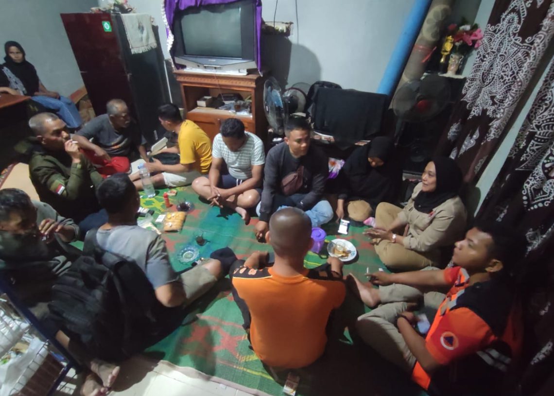 Tim Gabungan BPBD Agam Temukan 4 Orang Hilang di Perbatasan Agam-Pasaman