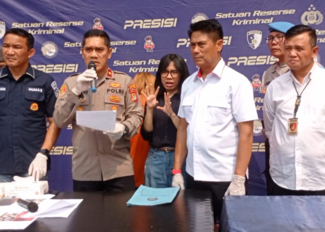 Dua Pelaku Judi Online dan Penyebaran Video Pornografi Diamankan Polsek Kebon Jeruk