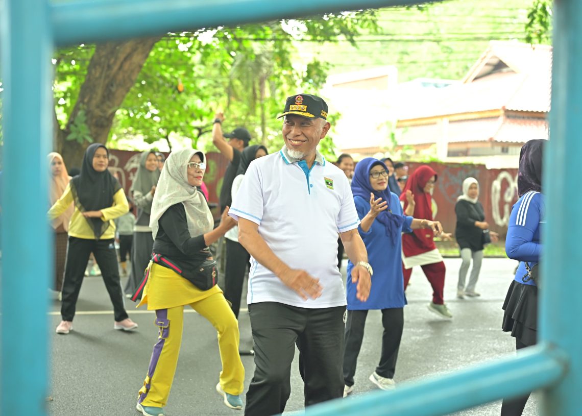 Gubernur Mahyeldi Sebut Area Car Free Day Diperpanjang untuk Fasilitasi UMKM dan Kreativitas
