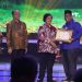 Bupati Suhatri Bur Terima Trophy Utama Proklim Lestari dan Apresiasi Pembina Terbaik