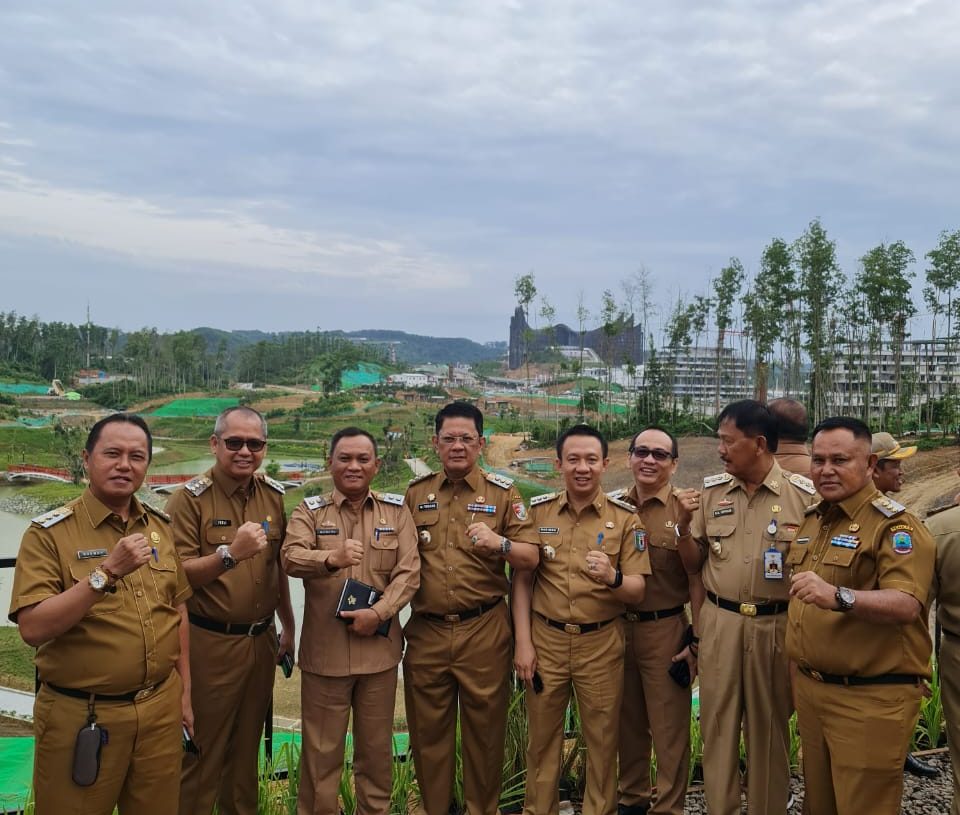 Pj Bupati Lambar Hadiri Pertemuan dan Dengarkan Arahan dari Presiden di IKN