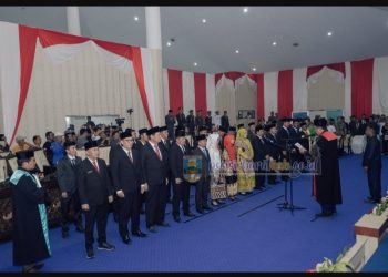 Diambil Sumpah oleh Ketua PN Liwa, 25 Anggota DPRD Pesisir Barat Terpilih Dilantik