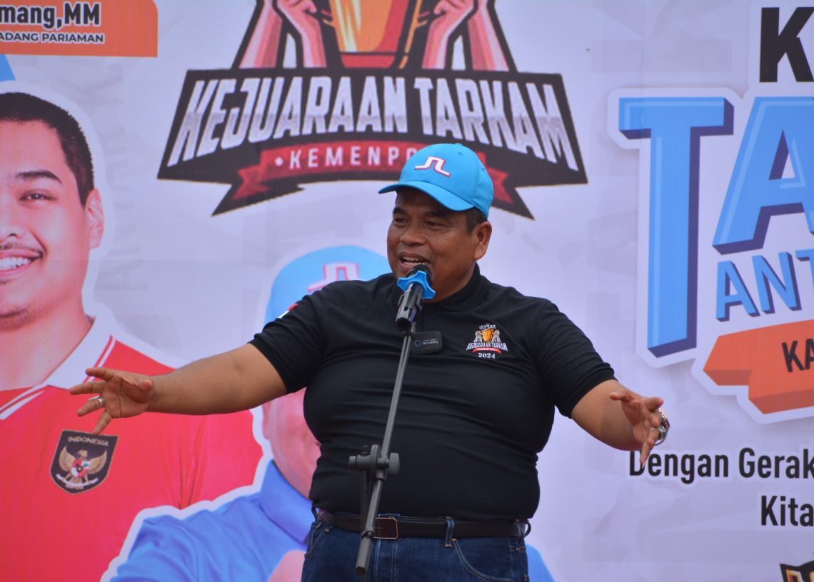 Bupati Padang Pariaman Suhatri Bur Buka Kegiatan Kejuaraan Tarkam Tahun 2024