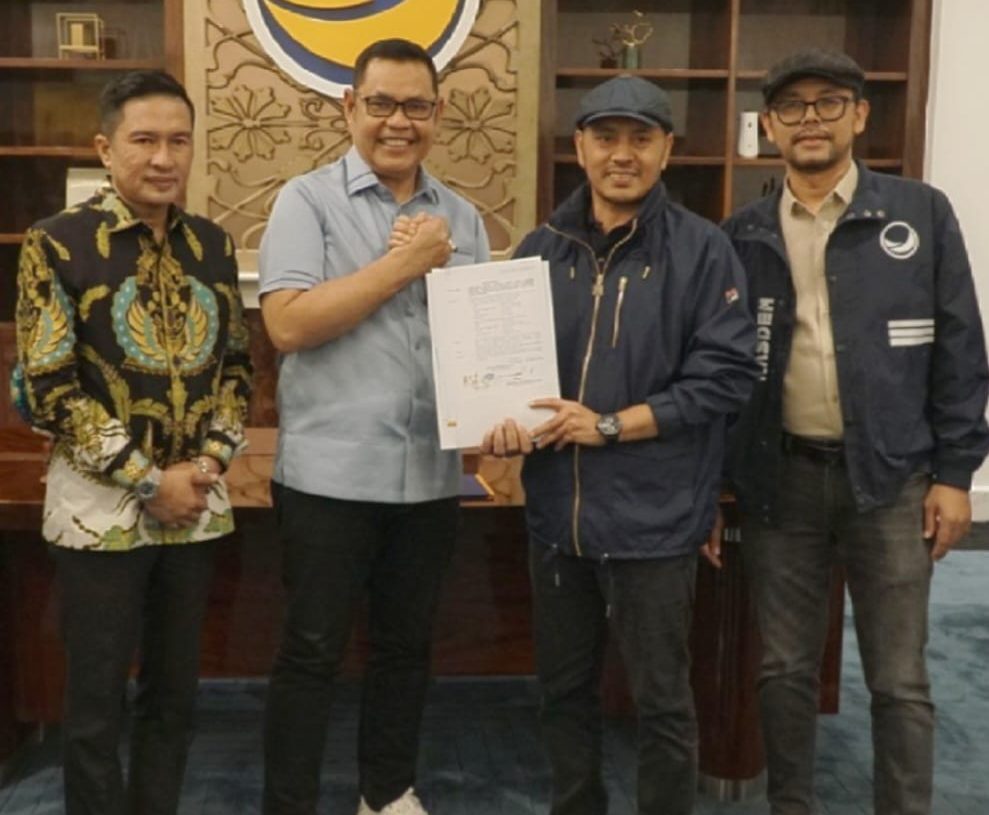 Serahkan B1-KWK, Nasdem Sumbar Tegak Lurus Menangkan Epyardi-Ekos