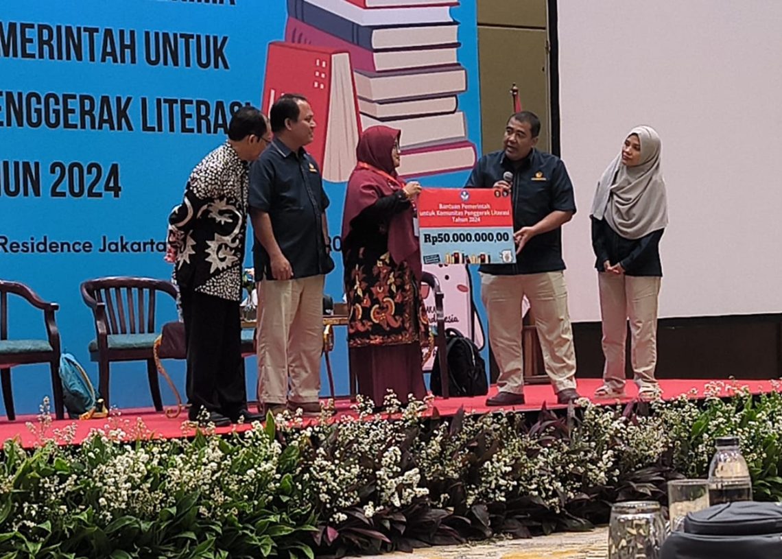 Rumah Baca Anak Nagari Terima Bantuan Badan Bahasa Kemendikbudristek Tahun 2024