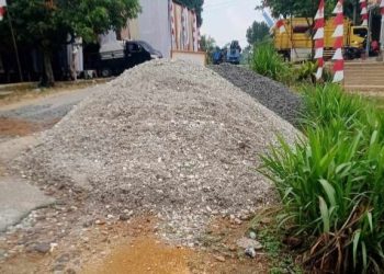 Warga Desa Keluhkan Kualitas Proyek Rigid Beton PU Sarolangun