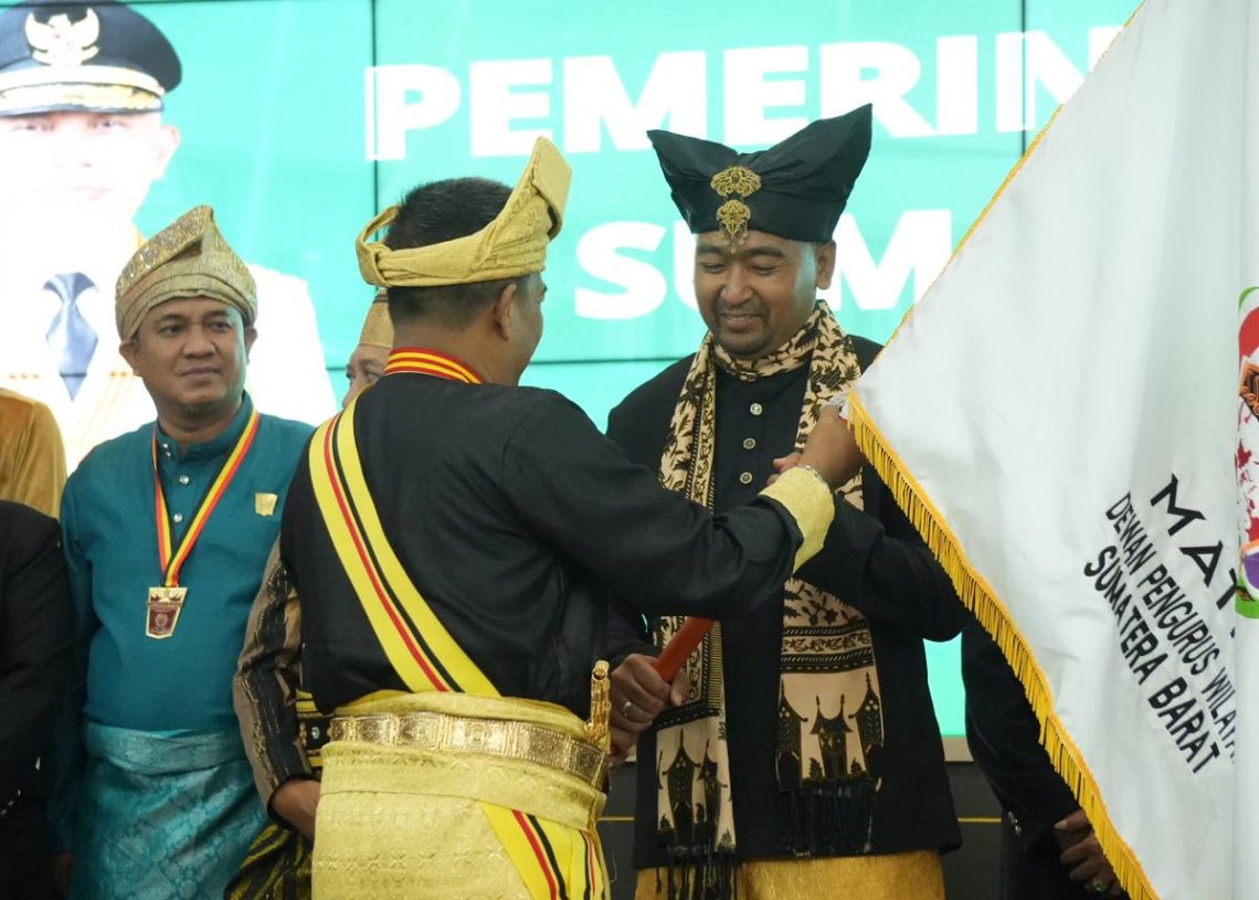 Malam Puncak FABN 3, Wagub Audy Joinaldy Jabat Ketua DPW Matra Sumbar 2024-2027