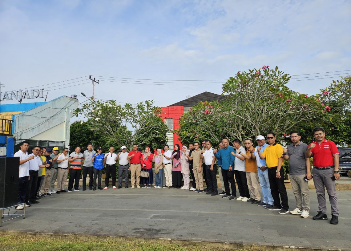 Pjs Bupati Pimpin Apel Gabungan, Dorong Kebersamaan dan Olahraga di Agam