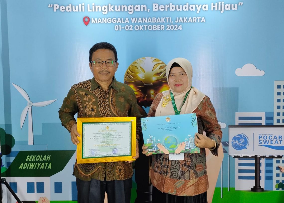 SDN 10 Sangkir Agam Terima Penghargaan Sekolah Adiwiyata Nasional 2024