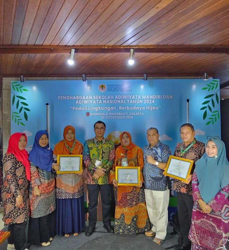 Tiga Sekolah di Payakumbuh Cetak Prestasi, Raih Penghargaan Adiwiyata Nasional 2024