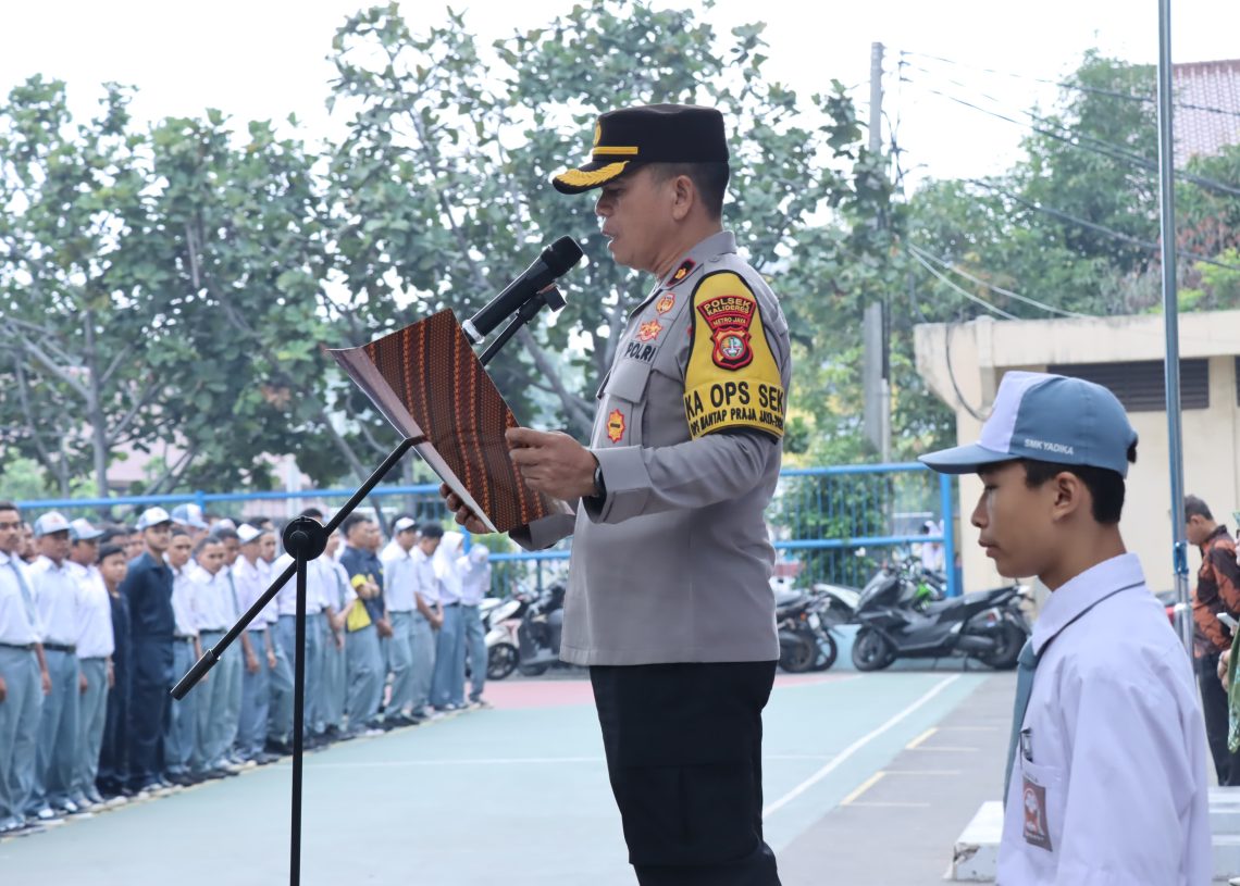 Kapolsek Kalideres Pimpin Deklarasi Anti Tawuran, Pelajar SMK Yadika 3 Serukan Perdamaian