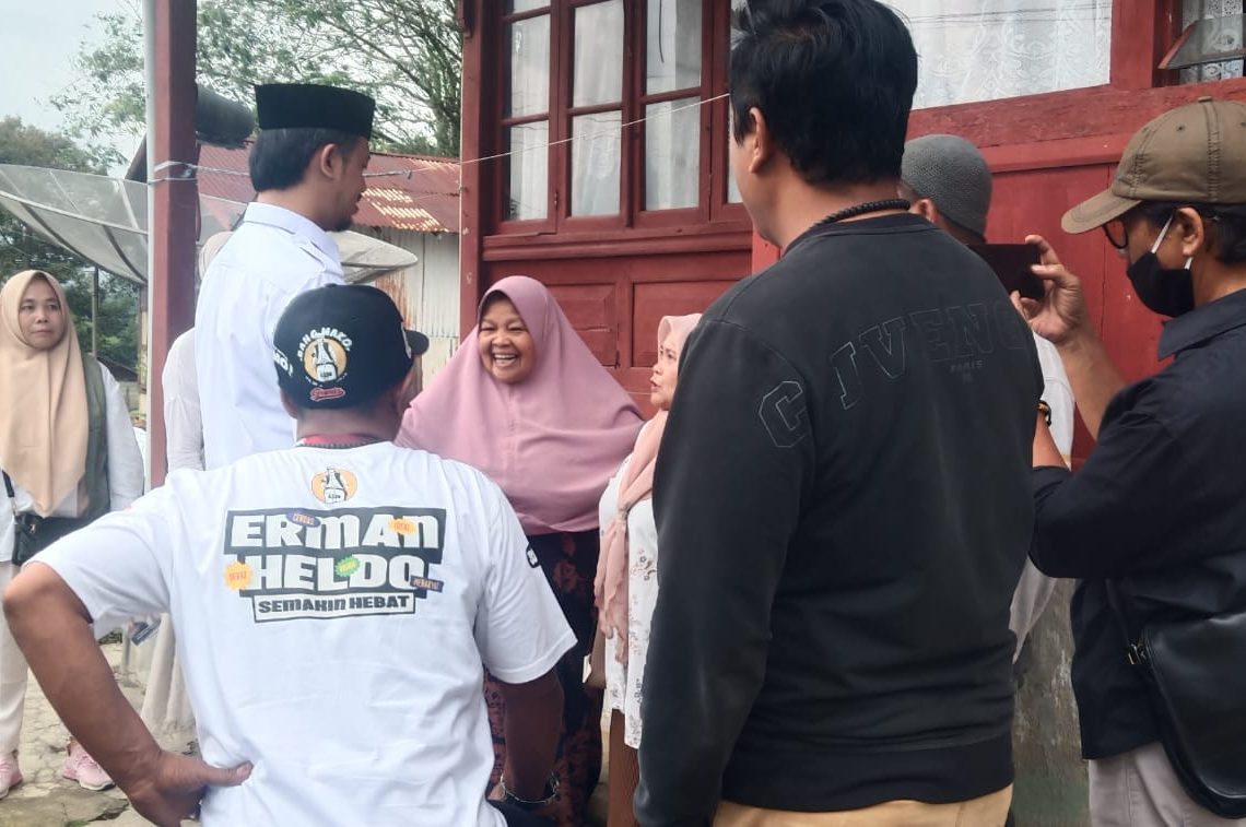 Blusukan di Bukikcangang Kayuranang, Cawako Erman Safar Terima Keluhan Warga