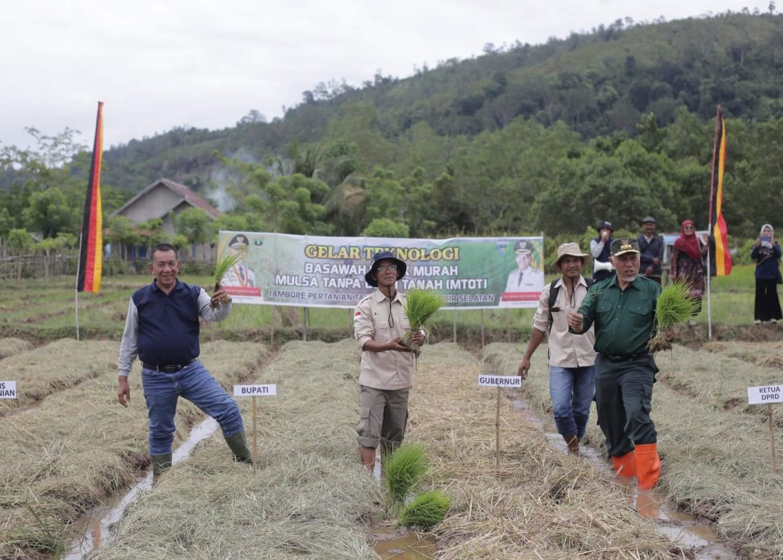 Pemkab Pessel Terus Perkuat Sektor Pertanian, Luncurkan Program Pro Petani Kecil