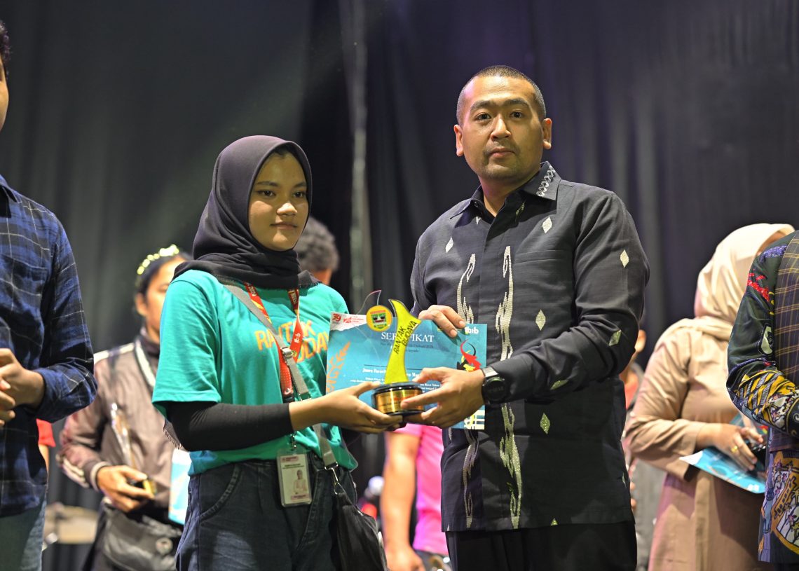 Plt Gubernur Audy Joinaldy Resmi Menutup Kemeriahan Pekan Kebudayaan Daerah Sumbar 2024