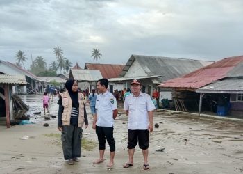 Gelombang Pasang Ekstrim di Wilayah Pesisir Selatan Hantam Rumah Warga, 2 Rusak Berat