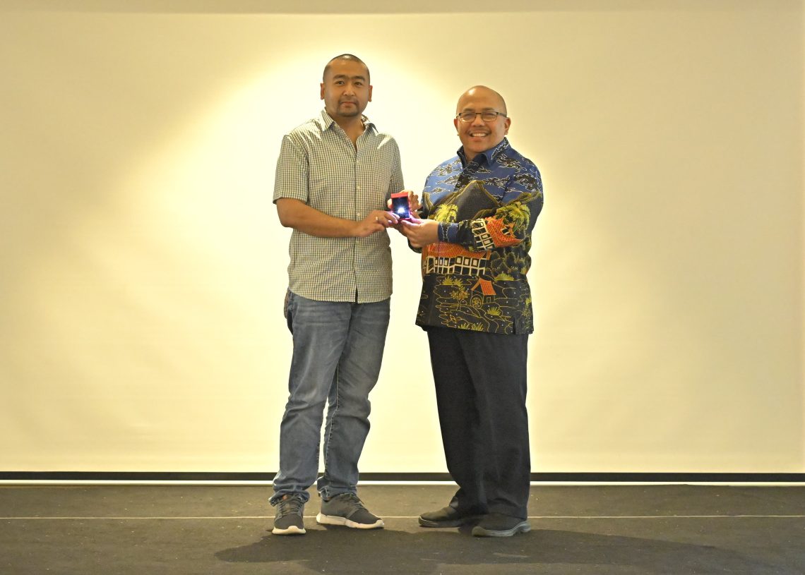 Plt Gubernur Menilai, Sosok Hansastri Layak untuk Diteladani