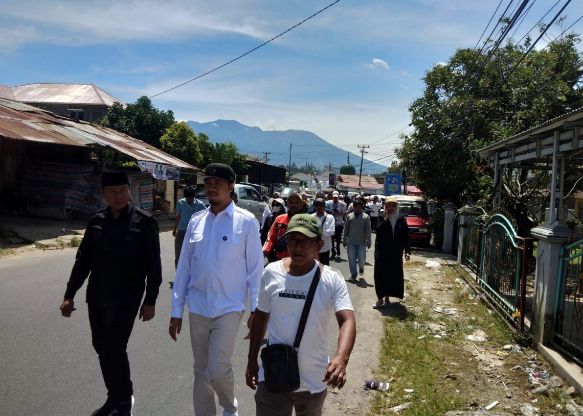 Berkunjung ke Puhun Pintukabun, Erman Safar Akui Programnya Menyentuh Masyarakat Bawah 